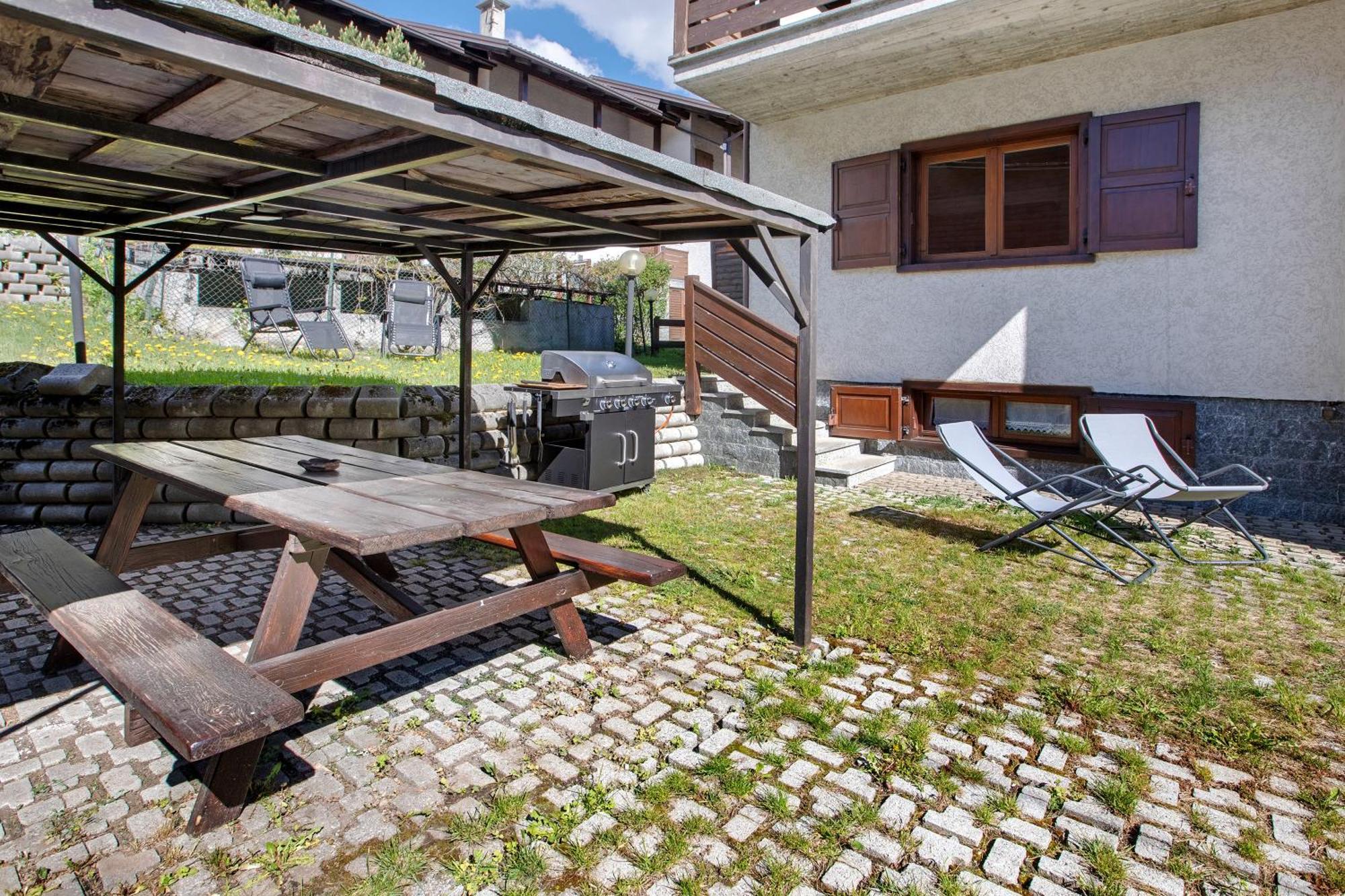 Villa Mountain Chalet Close To Bormio à Valdisotto Extérieur photo